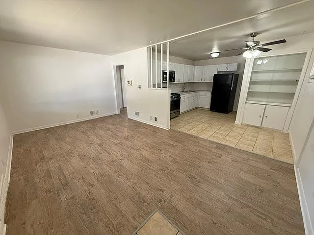 4980 W Oregon Pl — Photo 2