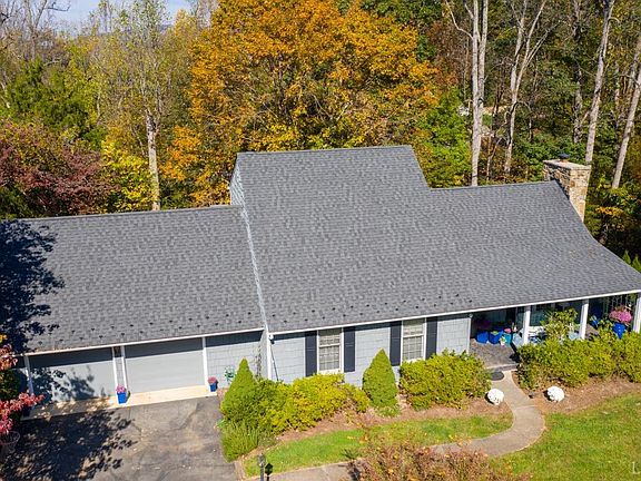 3rd image of 4720 Heritage Dr
