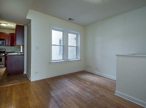 4th image of 4900 Davis St APT 1E