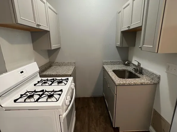 131 Carlisle St #F3, Hanover, PA 17331