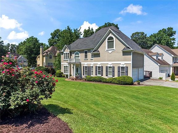 2nd image of 3917 Upland Way