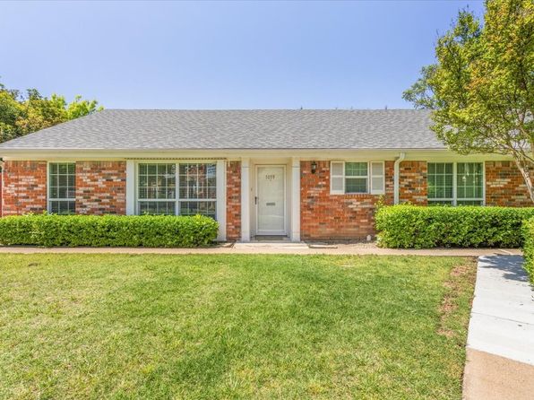 1059 Roaring Springs Rd, Fort Worth, TX 76114