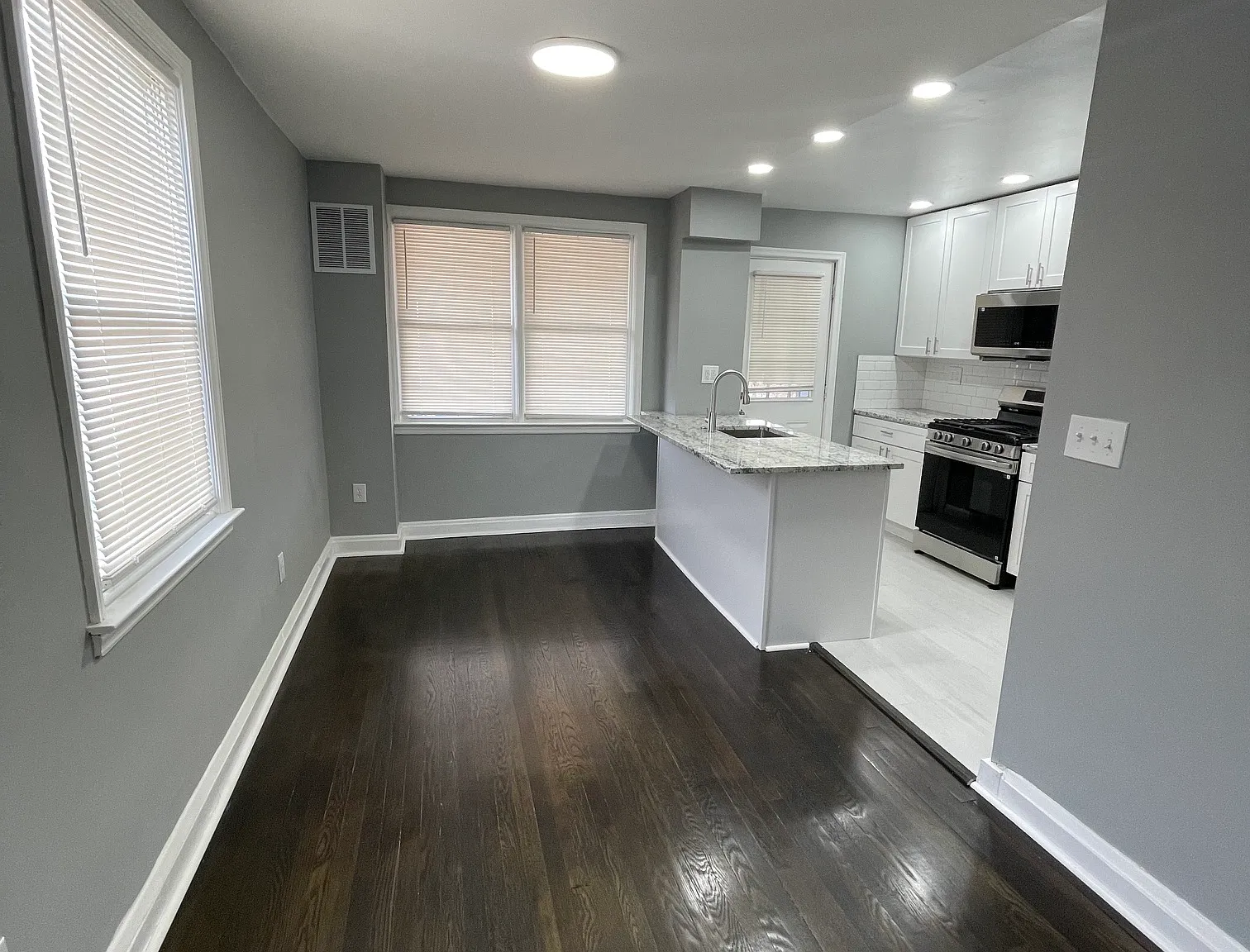3 bed, 1500 sqft, $2,400 — Photo 4