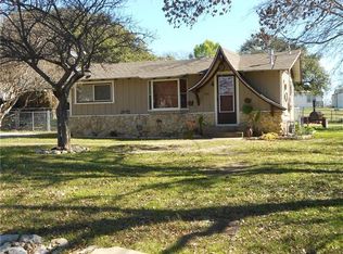 316 Beverly Rd, Azle, TX 76020