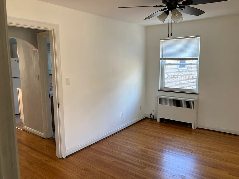 2818 Lawndale Ave #4 — Photo 10