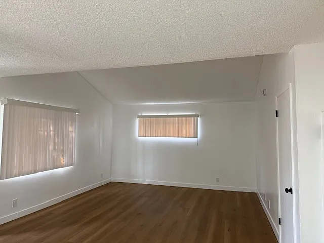 1116 Gladys Ave #B — Photo 5