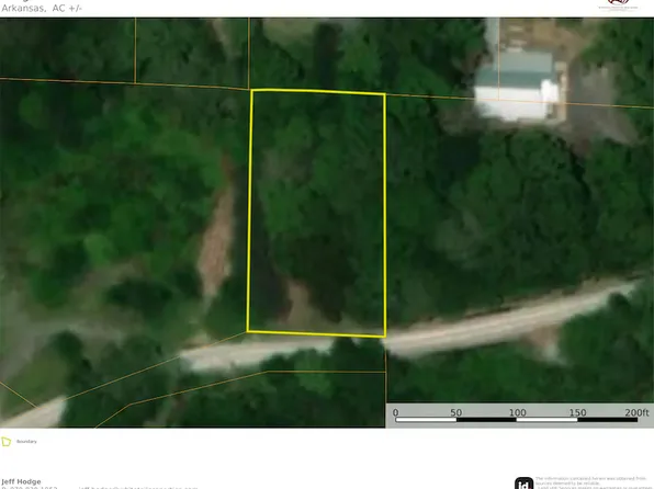 29 Canvasback Ln, Stuttgart, AR 72160