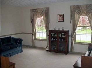 3813 Dorset Dr, Mechanicsburg, PA 17050