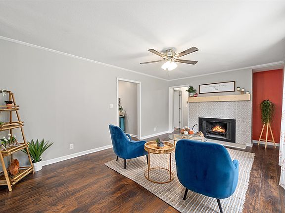5th image of 2228 Robin Dr