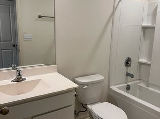 3831 Current Ct, Elgin, IL 60124