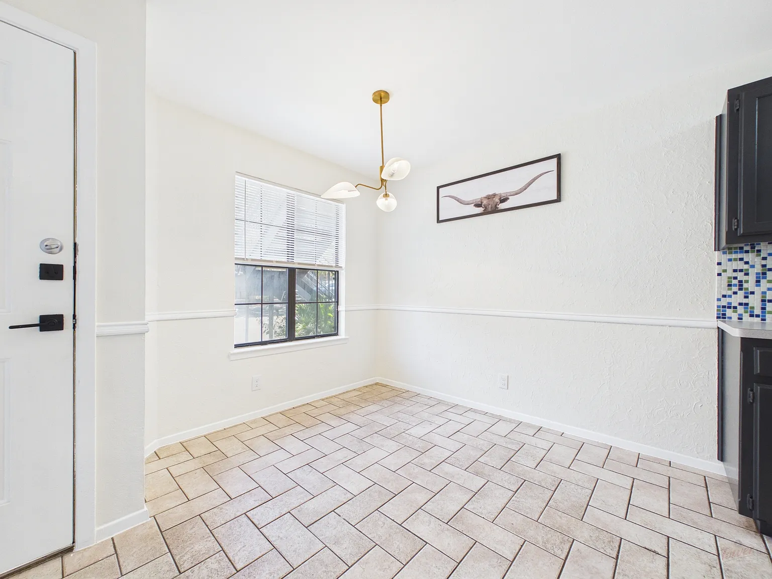 2907 Pearl St Apt 102 — Photo 3