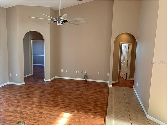 4th image of 168 Crystal Oak Dr