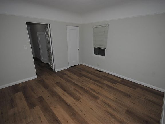 5th image of 212 Linden Ave #A
