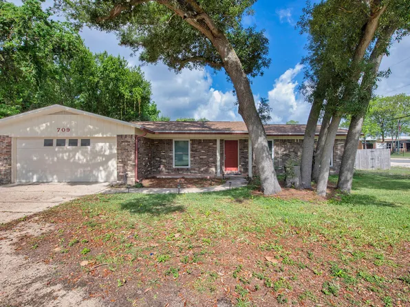 709 Russell Blvd, Fort Walton Beach, FL 32547