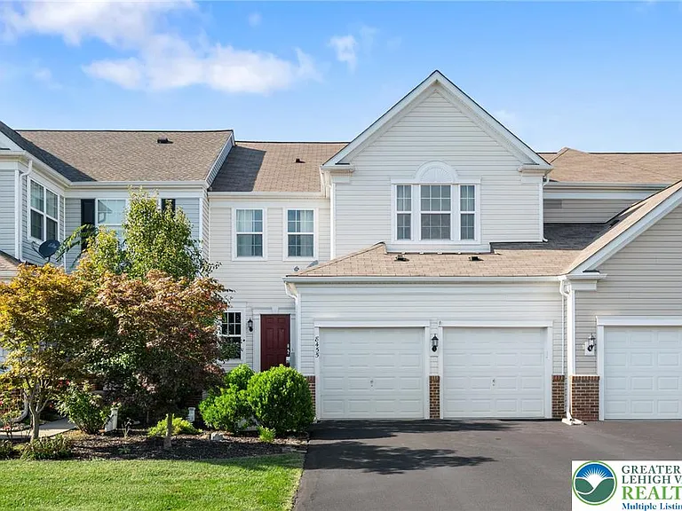 8455 Starling Rd — Photo 1
