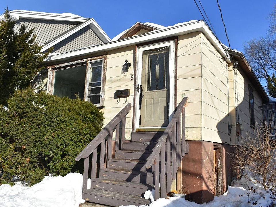1st image of 5 Hudson Ct