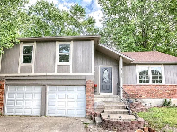 633 S 6th St, Edwardsville, KS 66111