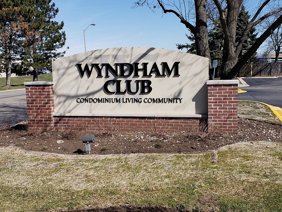 1st image of 1337 E Wyndham Cir APT 202