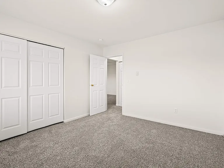 18 Old Yellow Springs Rd — Photo 39