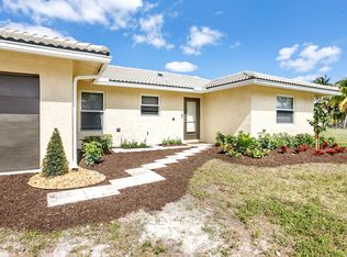 16393 E Grand National Dr, Loxahatchee, FL 33470