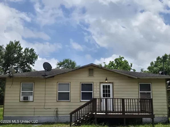 2229 33rd St, Gulfport, MS 39501