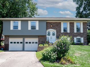 332 Clareknoll Ct, Cincinnati, OH