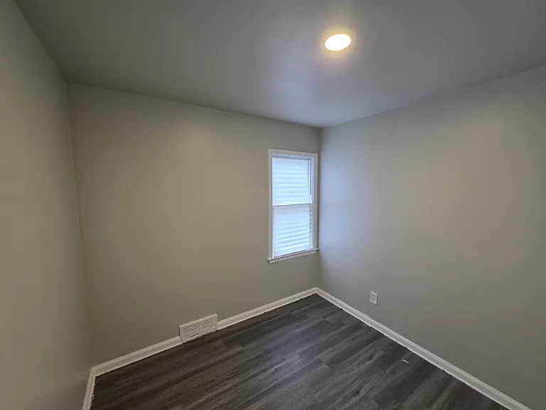 9252 Minock St — Photo 12