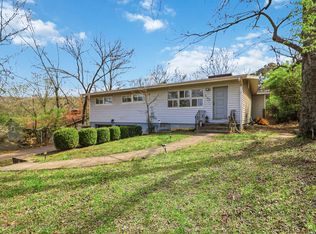 545 E North St, Fayetteville, AR 72701