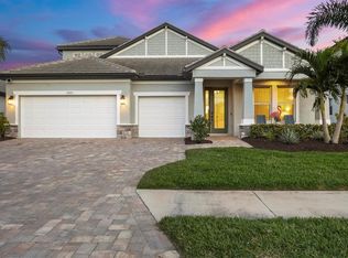 17727 Savory Mist Cir, Lakewood Ranch, FL 34211