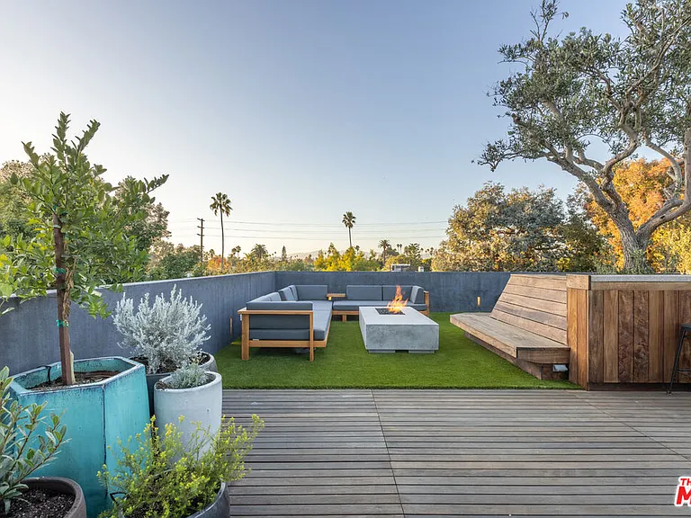 746 Marco Pl — Photo 69