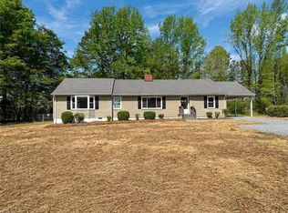 20310 Ivor Rd, Courtland, VA 23837