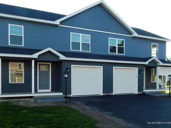 3 Snow Goose Ln, Westbrook, ME 04092