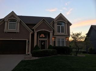 5512 NE Maybrook Rd, Lees Summit, MO 64064