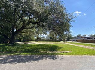 190 Bradford St, Bridge City, TX 77611