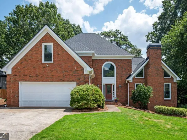 1703 Brandywine Ct, Dunwoody, GA 30338