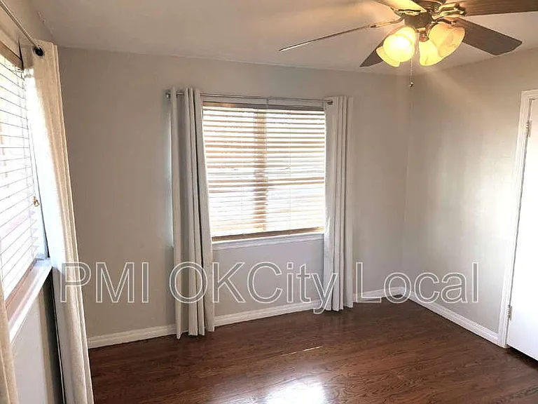 3025 NW 67th St — Photo 20