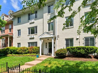 2001 Allen Pl NW #2005-301, Washington, DC, 20009