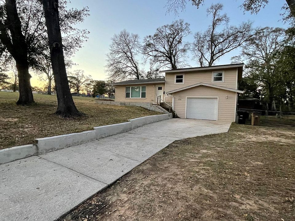1st image of 1500 E Texar Dr