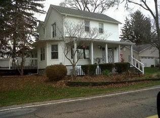 2072 Pickle Rd, Akron, OH 44312