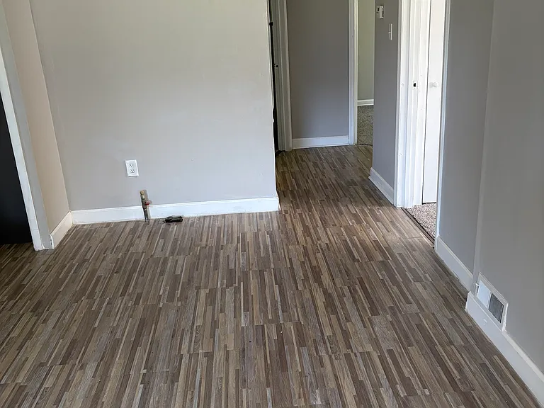 21622 Santa Clara Ave — Photo 5