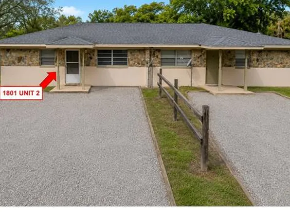 1801 Center St #2, Leesburg, FL 34748