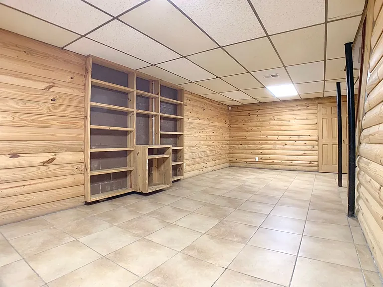 3401 Oak Lawn Dr — Photo 8