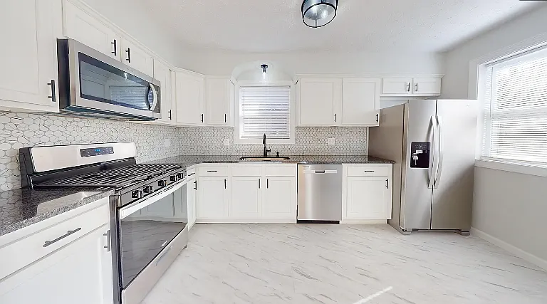 1670 Washington Blvd — Photo 5