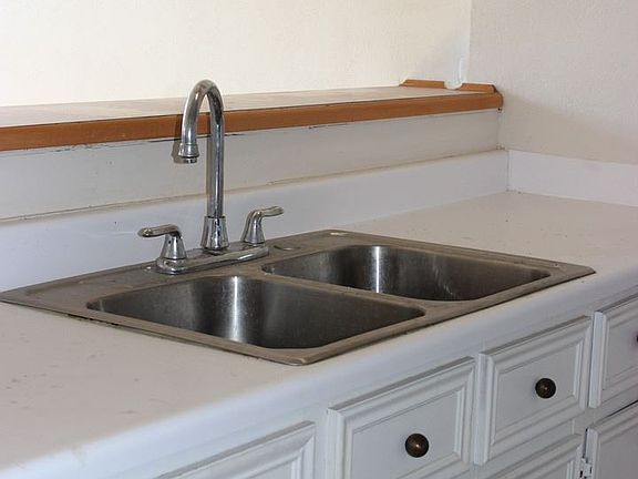3rd image of 1125 Ann St APT 08