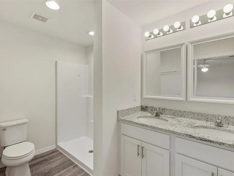 8007 Royal Ct — Photo 25