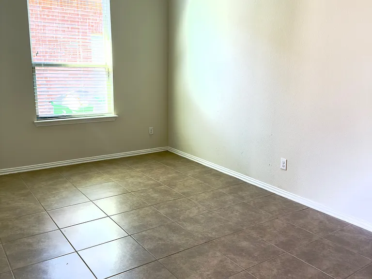 1513 Toucan Dr — Photo 11