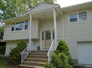 504 Corella Ct, Ridgewood, NJ 07450