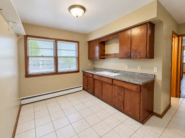 1360 Payne Ave, 1360 Payne Ave APT 6, Saint Paul, MN 55130