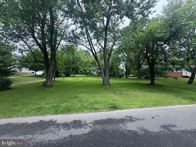 2nd image of Florey Rd