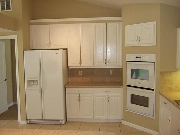 4th image of 1101 SW Gardena Ave